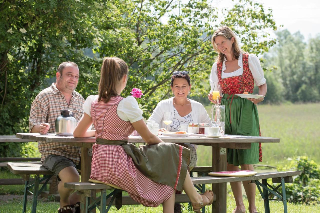 Theresienhof Petschnitzen Buitenkant foto