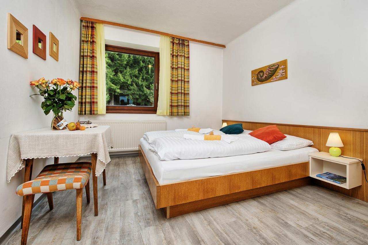 Theresienhof Petschnitzen Buitenkant foto